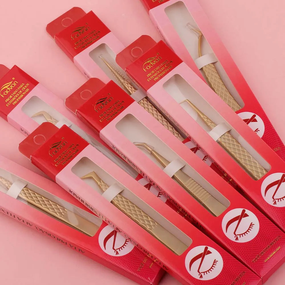 Aurelle GoldGrip Lash Tweezers tip detail