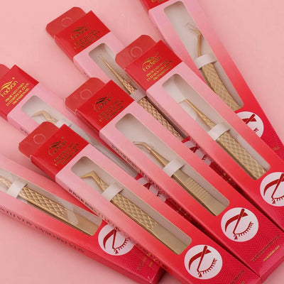 Aurelle GoldGrip Lash Tweezers tip detail