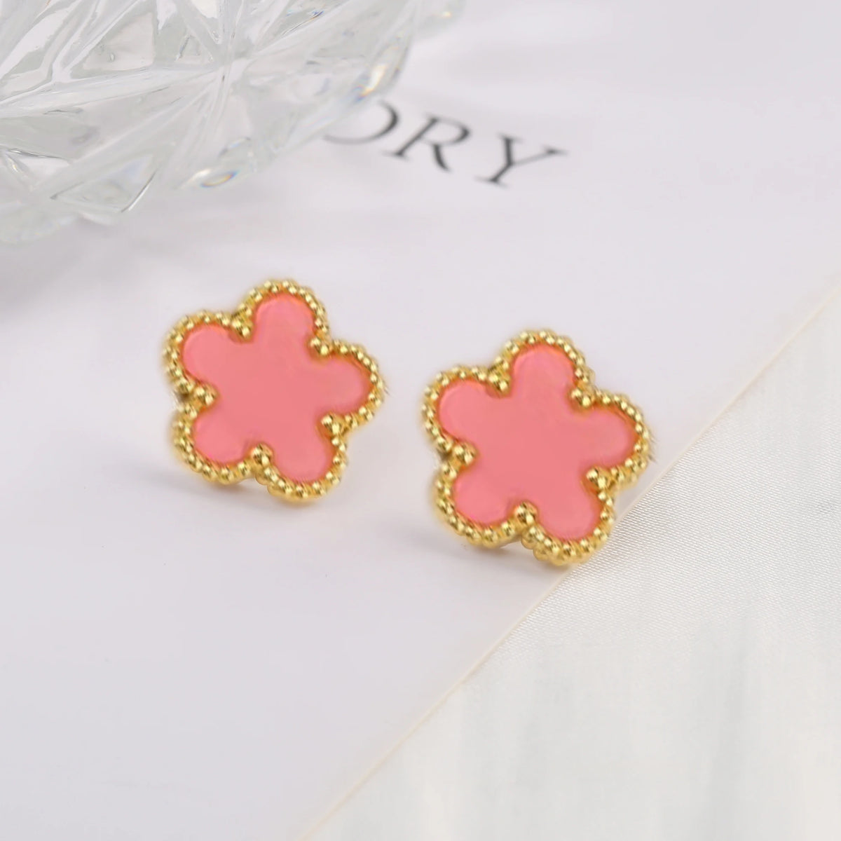 Clover Stud Earrings size reference