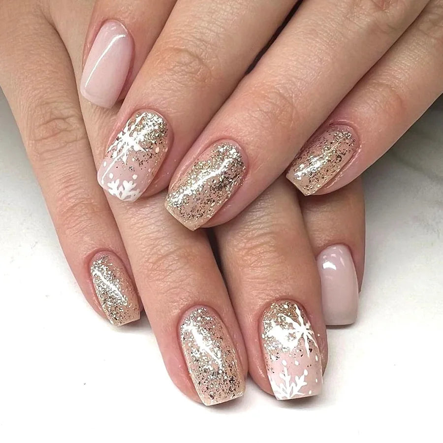 Christmas Snowflake Press-On Nails finished look