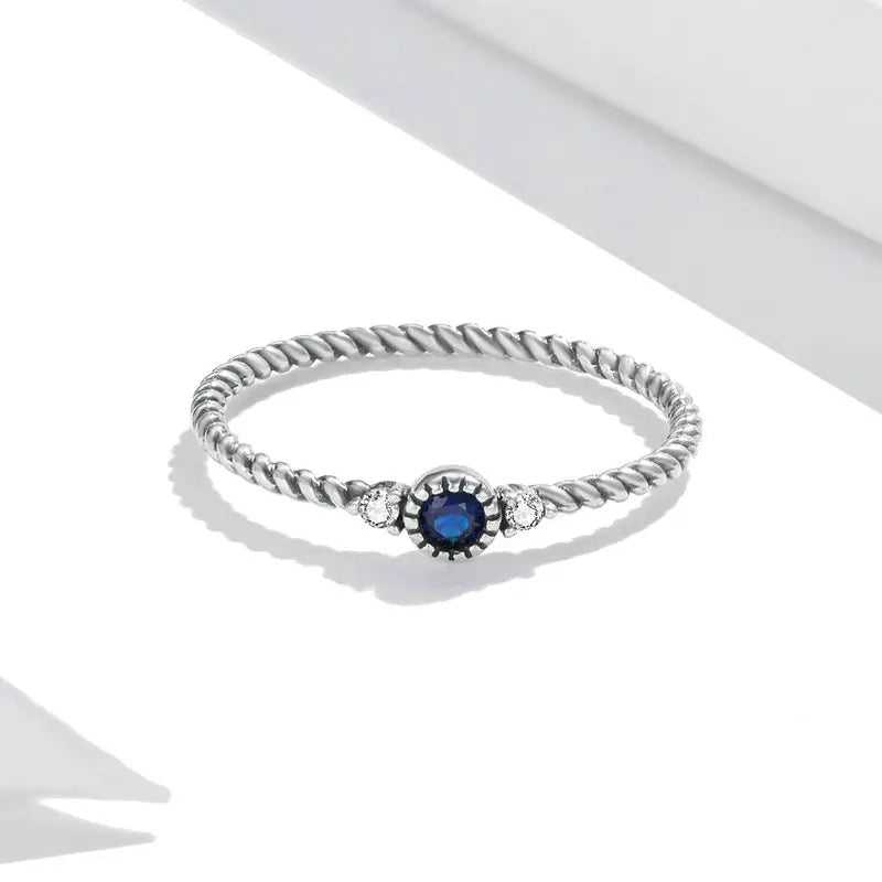BAMOER Blue Zircon Ring close-up