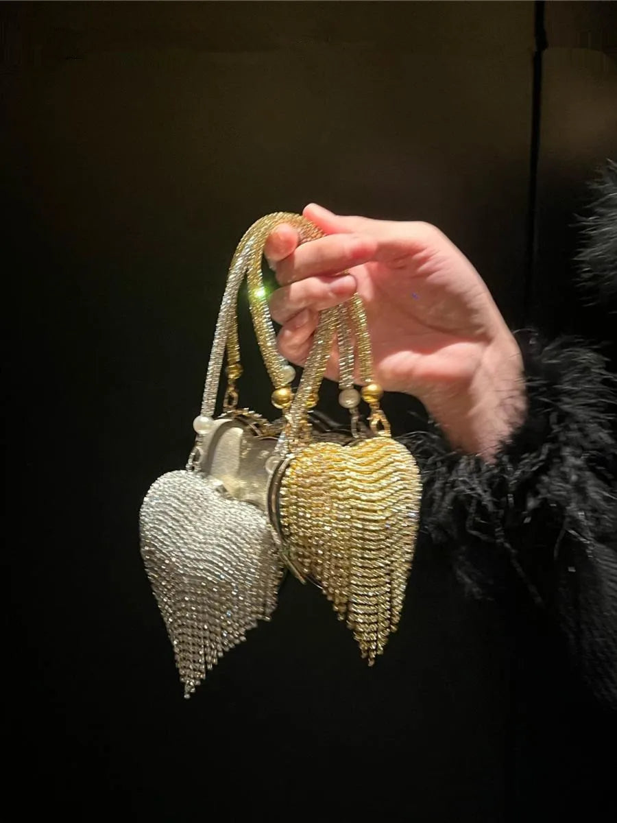 Heart-Shaped Rhinestone Evening Clutch - Silver
