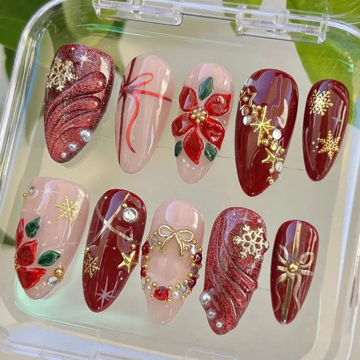 Christmas Snowflake Press-On Nails glossy finish