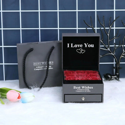 Nine Rose Gift Box Necklace gift presentation