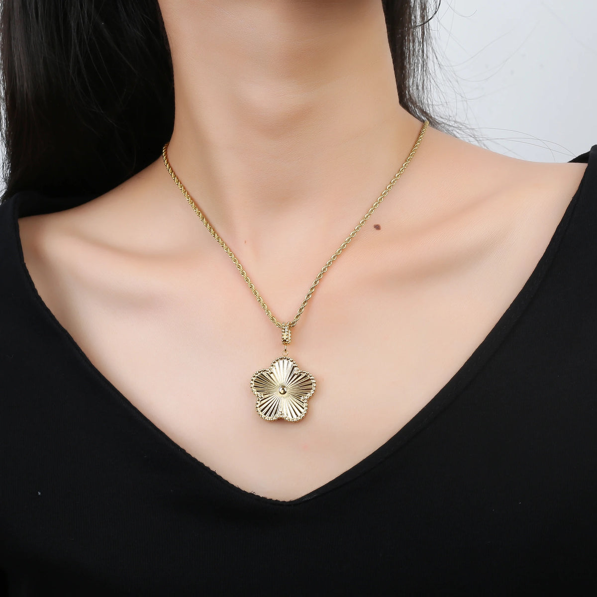 Clover Pendant Necklace size reference