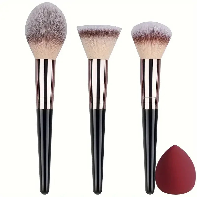 Veloura SoftBlend Brush Set lifestyle shot