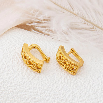 Circular Hollow 4-Piece Jewellery Set earrings detail