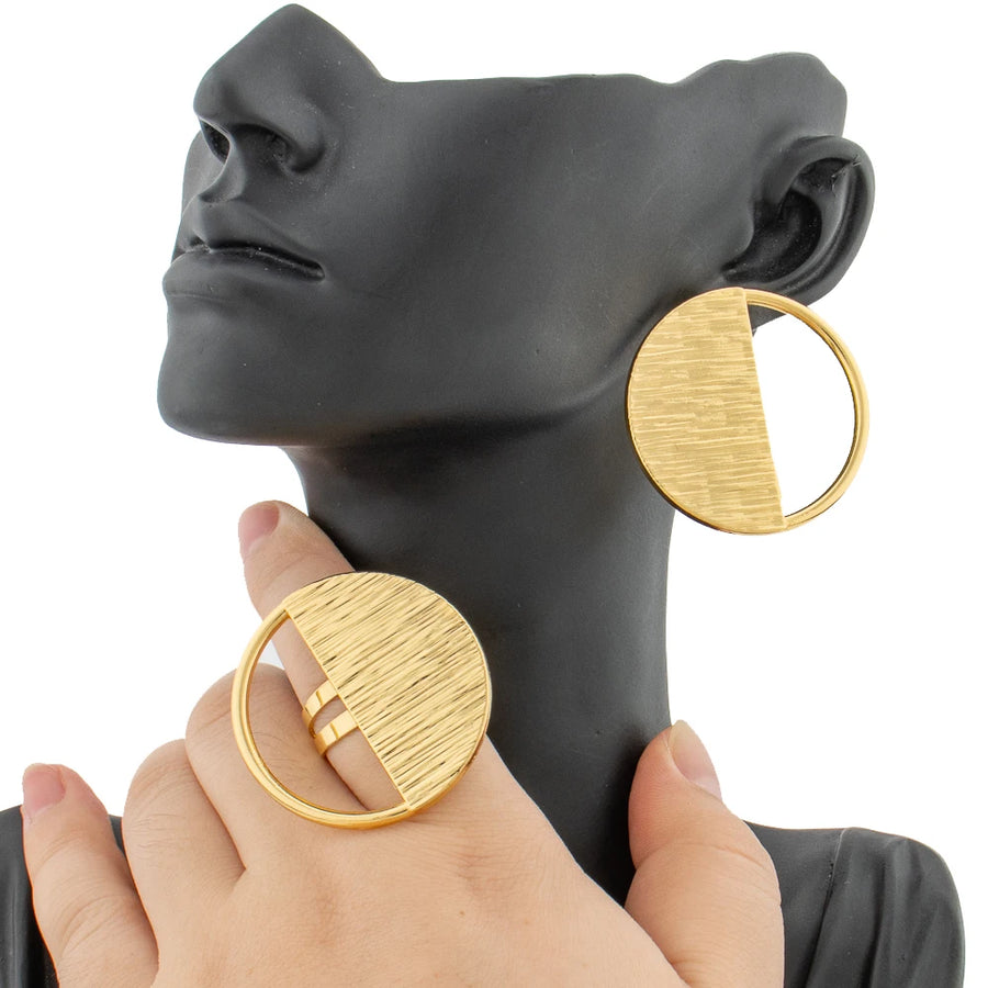 Statement Geometric Jewellery Set close-up
