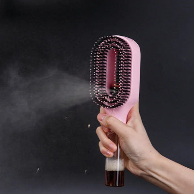 Mistavelle AquaComb Mist Brush close-up