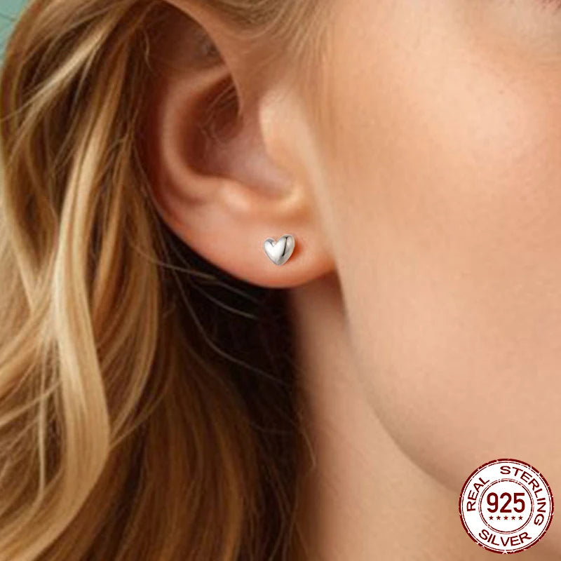 BAMOER Mini Heart Stud Earrings - Gold