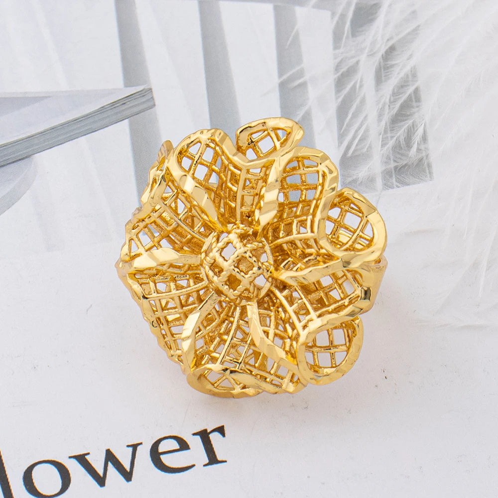 Vintage Filigree Flower Statement Ring gift presentation