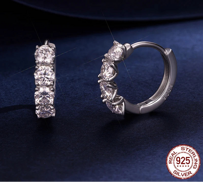 BAMOER Elegant Moissanite Stud Earrings stone detail