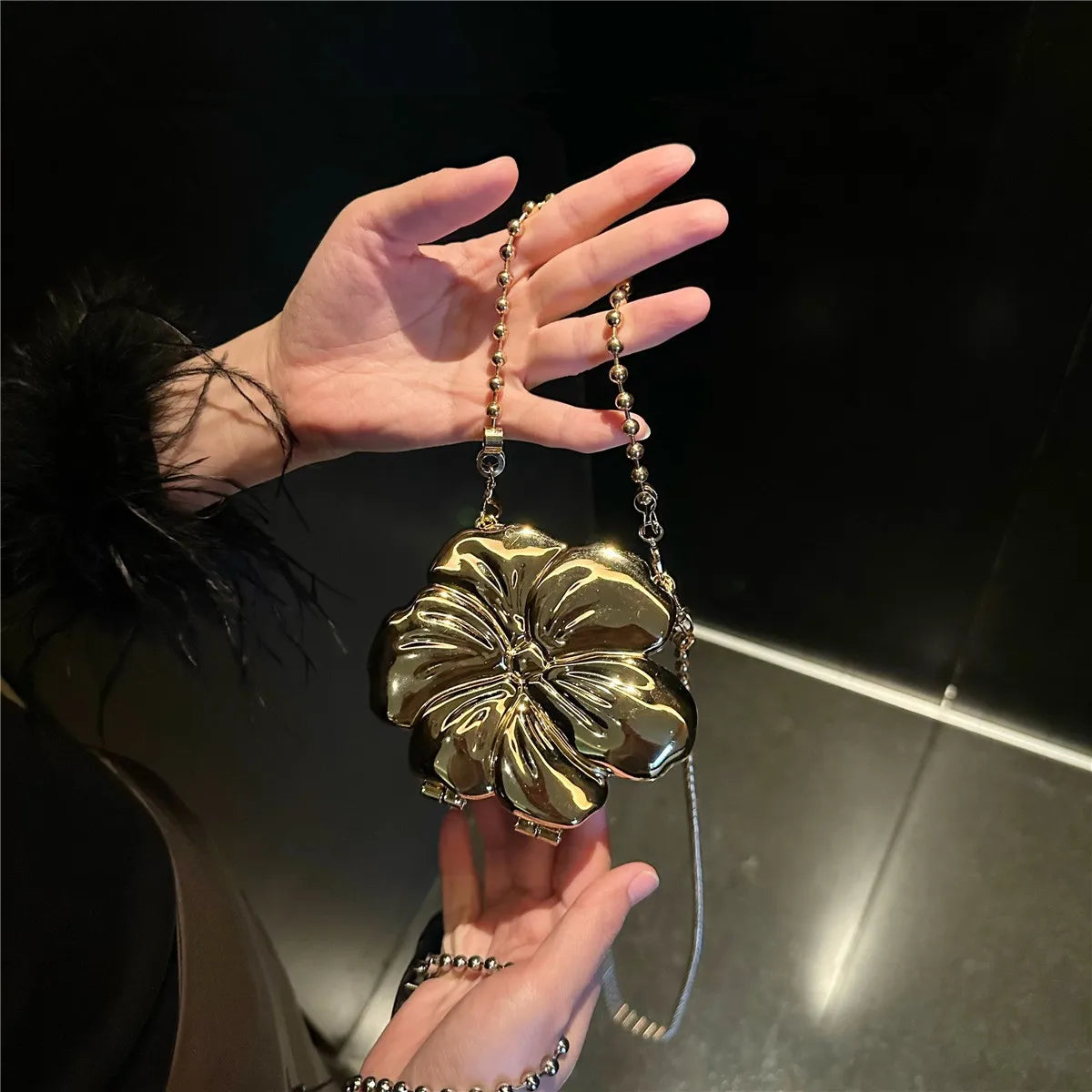 Heart-Shaped Rhinestone Evening Clutch - Flowers