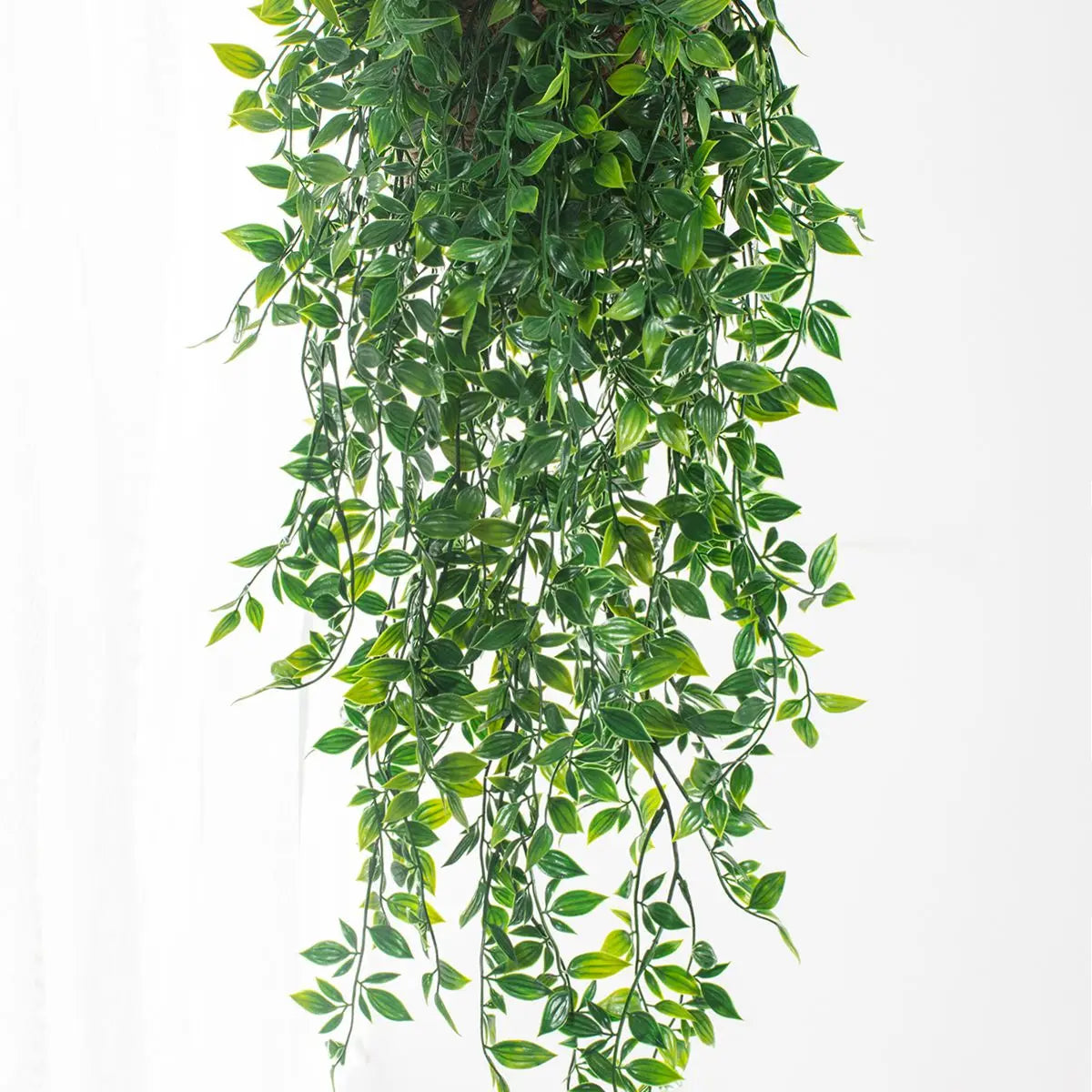 IvyLuxe Artificial Ivy Vine wedding styling