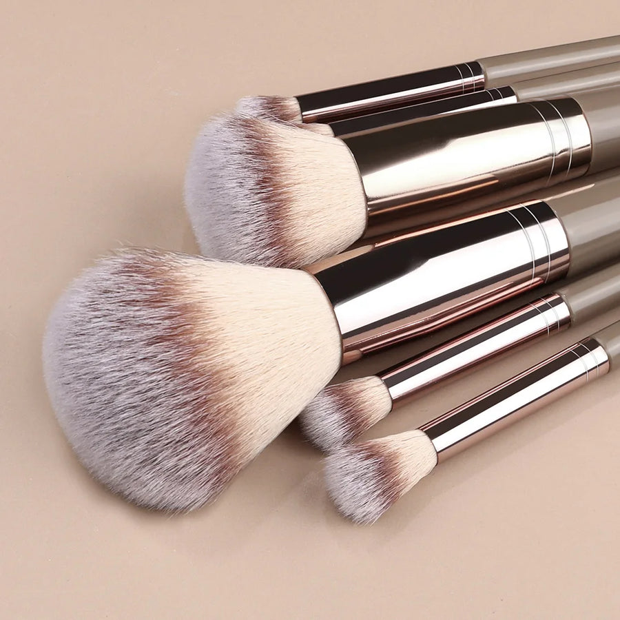 Elarisse PureBlend Makeup Brush Set close-up