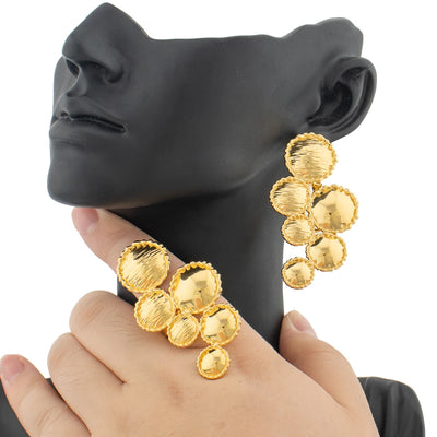 Large Design Statement Jewellery Set ring detail