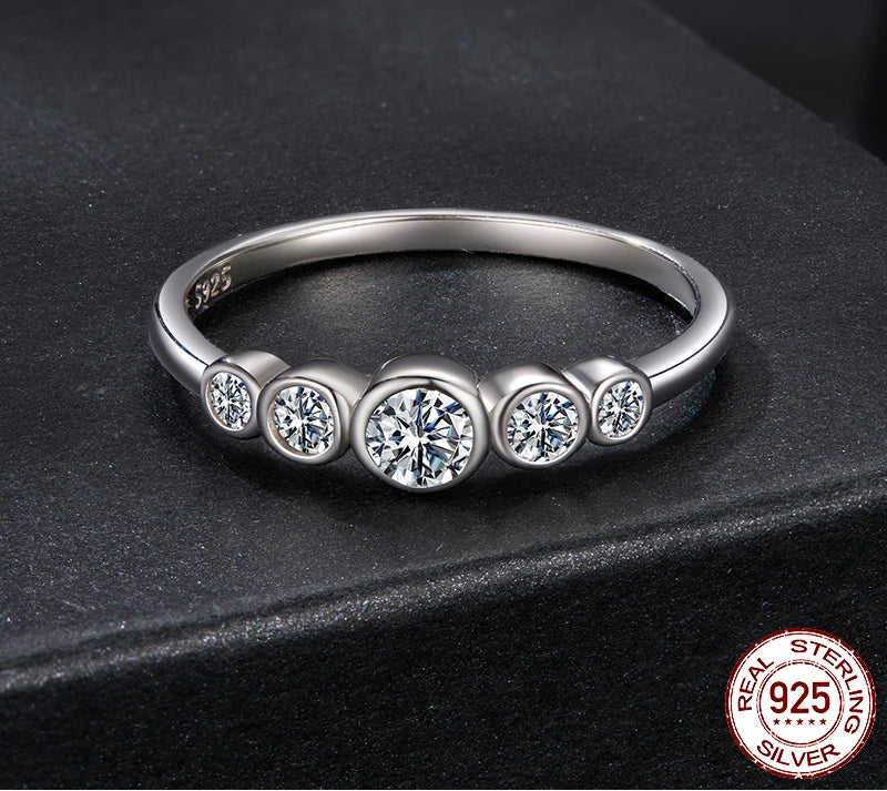 BAMOER Five-Stone Bezel Moissanite Ring worn