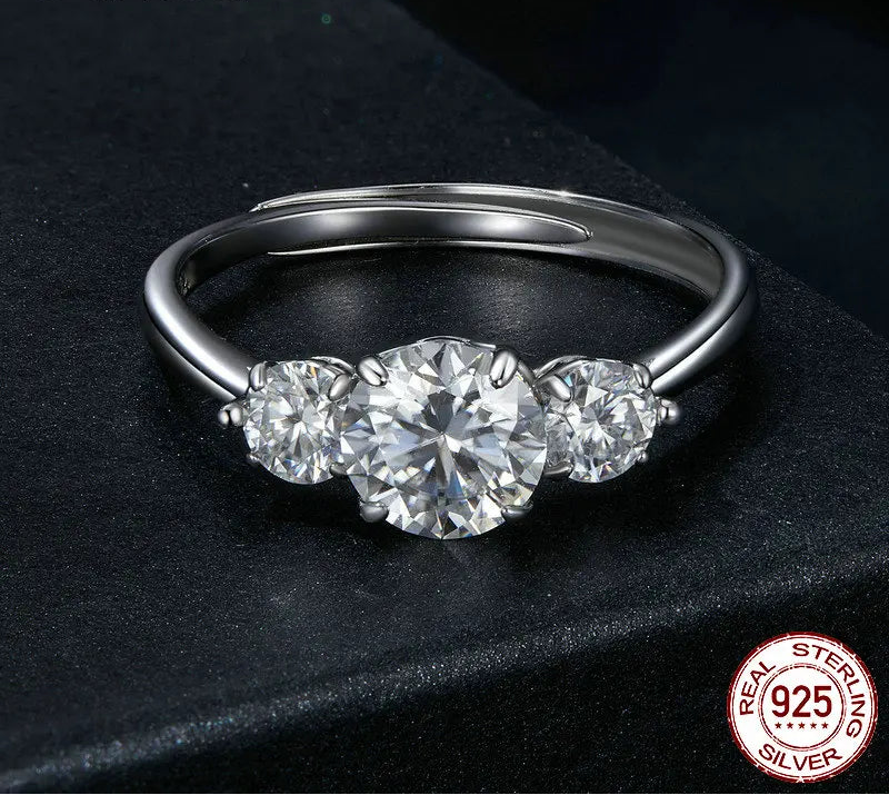 BAMOER 1.6ct Moissanite Engagement Ring close-up
