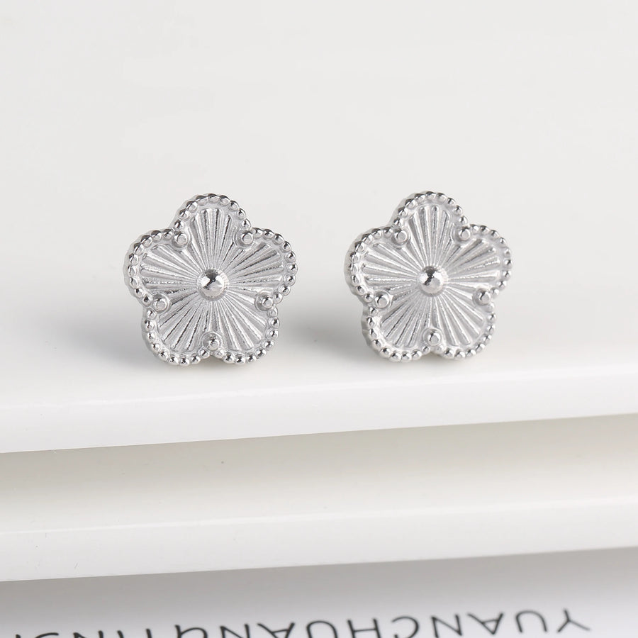 Clover Stud Earrings - Pink