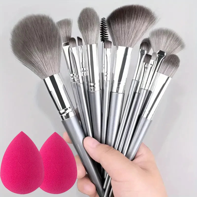 Velluna VelvetBlend Makeup Brush Set gift presentation